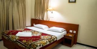 Hotel Bombay Tiffanys Mysore Exteriör bild
