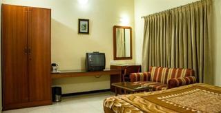 Hotel Bombay Tiffanys Mysore Exteriör bild